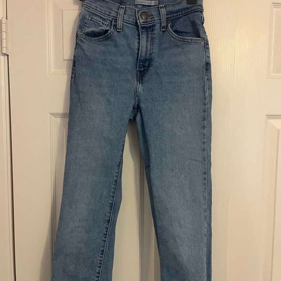 Levi’s high waisted cropped flare size 26 jeans vintage style - Picture 4 of 6